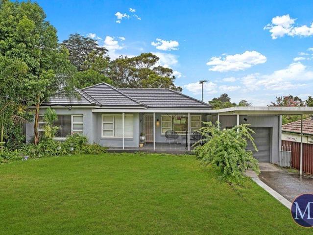 Spacious Family Home plus a Large workshop