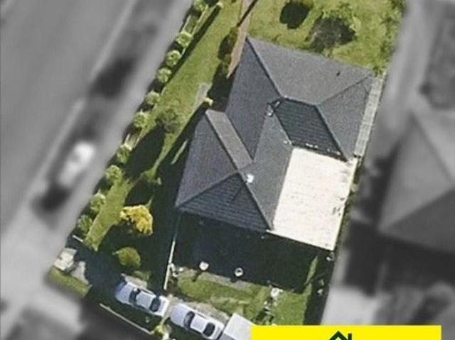 Spacious Family Home Prime Development Opportunity!