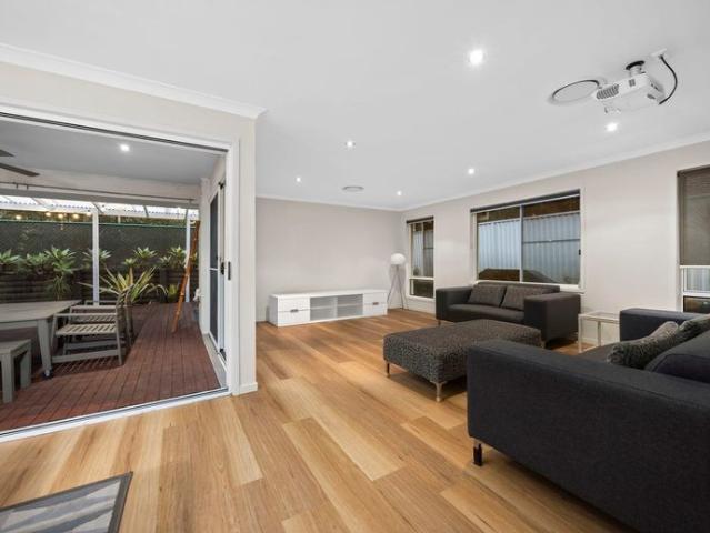SPACIOUS FAMILY HOME | PRIME MOLENDINAR LOCATION | CONVENIENT LIFESTYLE