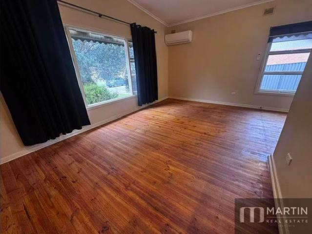 Spacious Family Home, Ready to Move In
