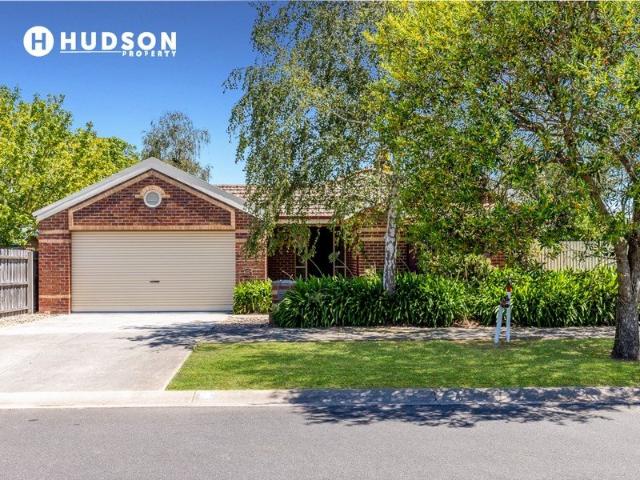 SPACIOUS FAMILY HOME READY TO OCCUPY
