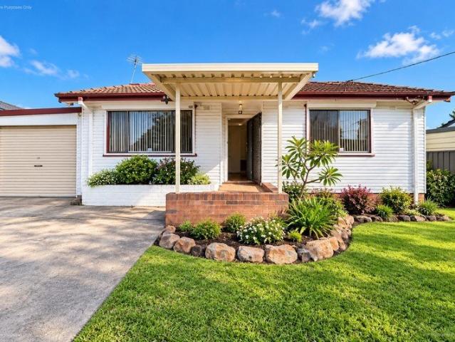 Spacious Family Home + Separate Self Contained Sleep Out