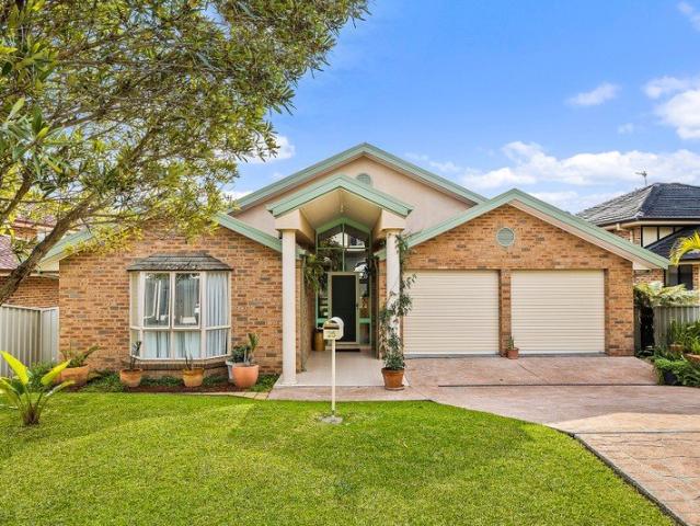 Spacious Family Haven in the Heart of Shell Cove