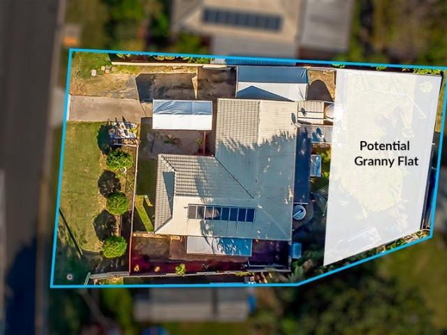 Spacious Family Haven on 701 sqm Henty Drive in Redbank Plains Gem!