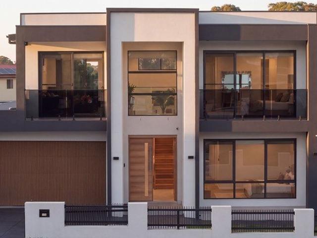 Spacious Family Haven with Versatile Living Areas and Alfresco Delight