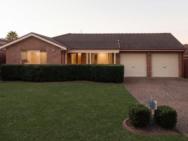 Spacious Family Haven with Alfresco Entertaining and Double Garage