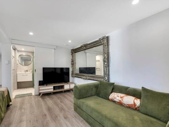 Spacious Family Haven with Flexible Living