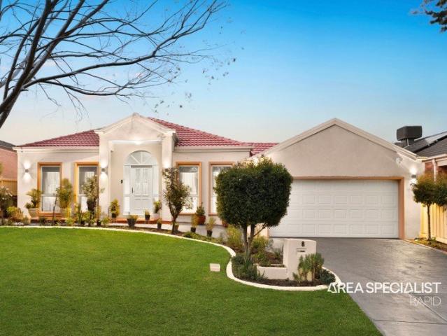 Spacious Family Haven with Multiple Living Zones & Outdoor Entertaining!