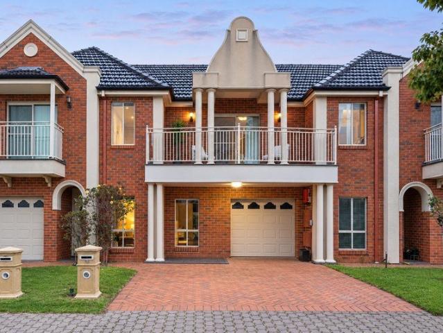 Spacious Family Haven with Room to Live, Relax & Entertain