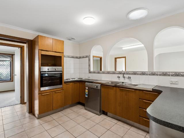 SPACIOUS FAMILY LIVING, MULTIPLE LIVING AREAS & A HUGE SHED!
