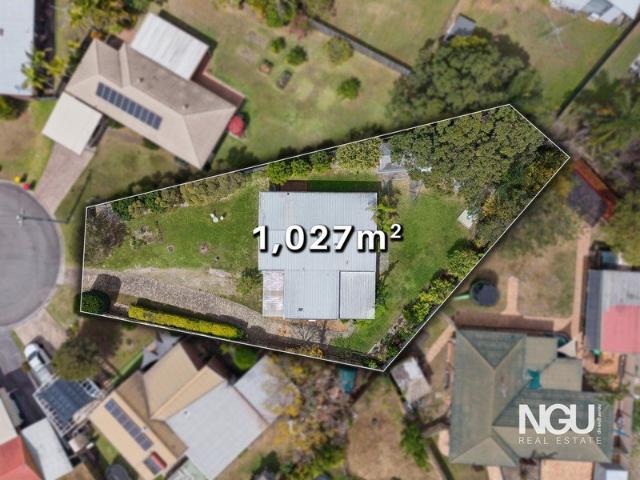 SPACIOUS FAMILY LIVING ON OVER A QUARTER ACRE