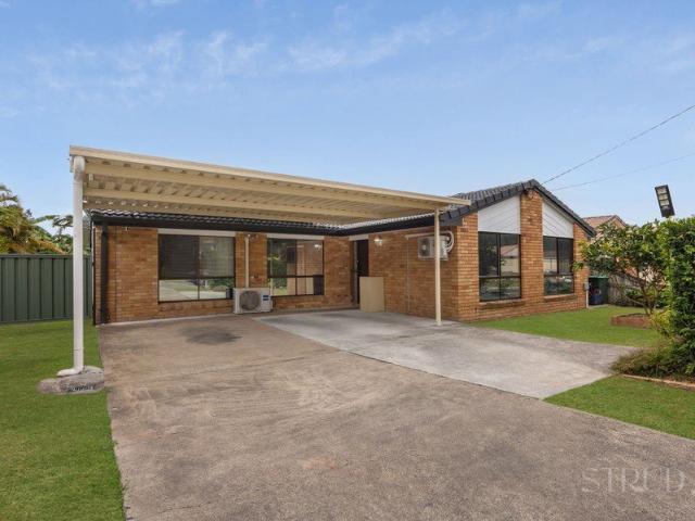 Spacious Family Living on a Beautifully Landscaped 758m² Block