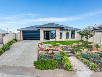Spacious Family Living on a Generous 1,010sqm Allotment