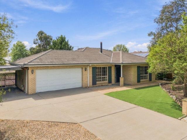 Spacious Family Living on a Generous 1,245 sqm Block