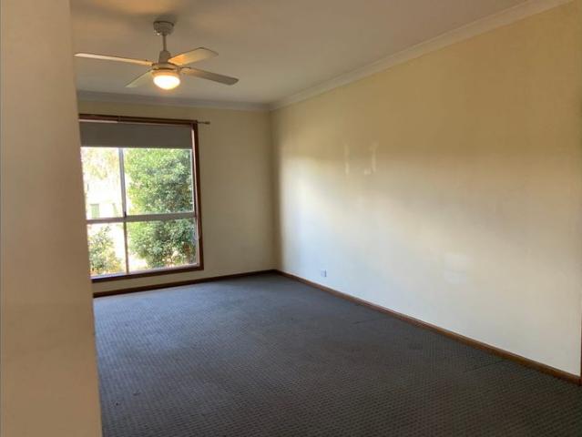 Spacious Family Living on a Generous 2,063sqm Block!