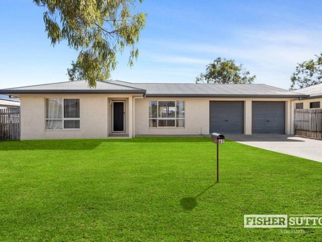 Spacious Family Living on a Generous 774m² Block in Sought After Norman Gardens