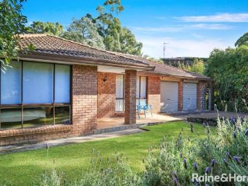 Spacious Family Living on a Generous 998sqm Block in Central Moss Vale