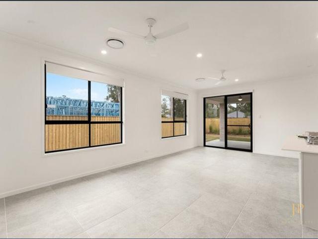 Spacious Family Living on a Huge 689m² Block – $700 Per Week