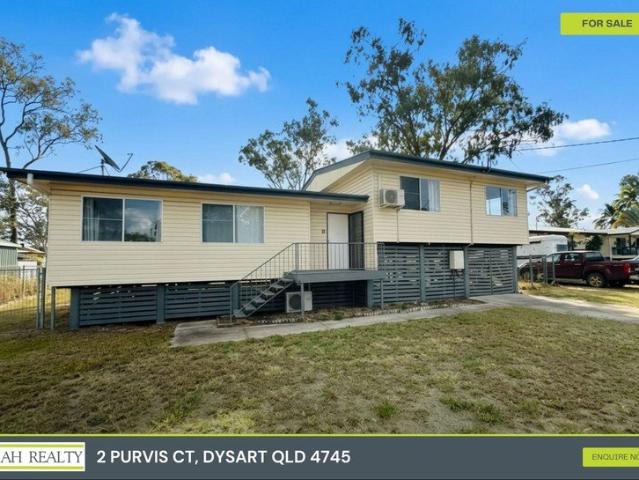 Spacious Family Living on a Huge 989m² Block with Shed