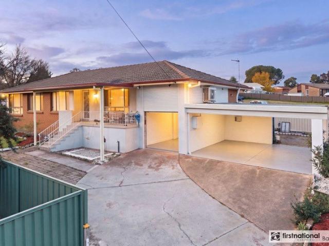 Spacious Family Living on a Huge 1,112m² Block