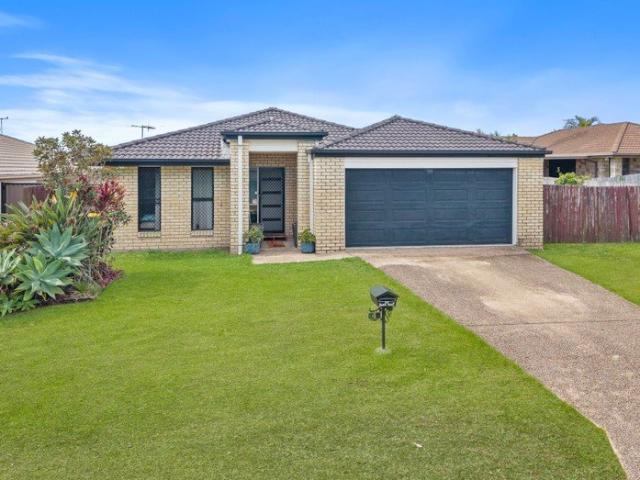 Spacious Family Living on a Large 600sqm Block!