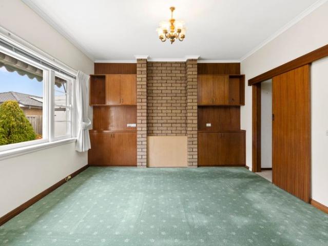 Spacious family living on a large block