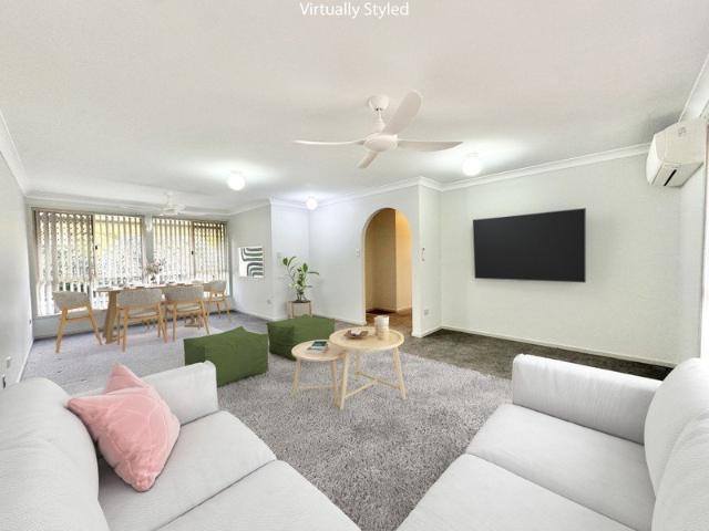 Spacious Family Living on a Large Block!