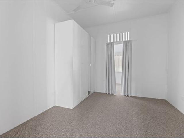 Spacious Family Living on a Large Fully Fenced Block