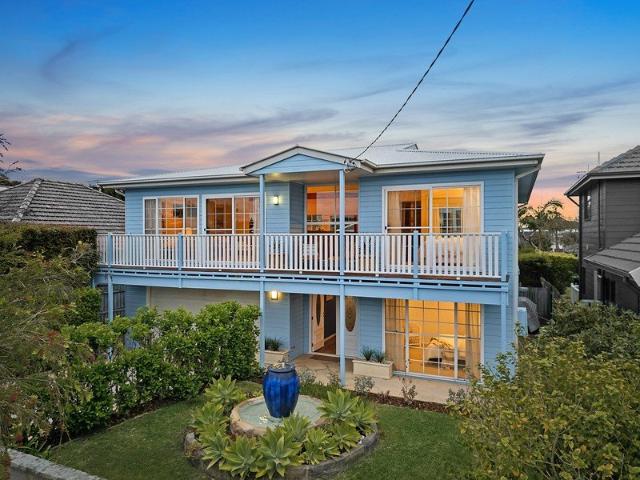 Spacious family living on a level 664sqm block, 400m to the beach