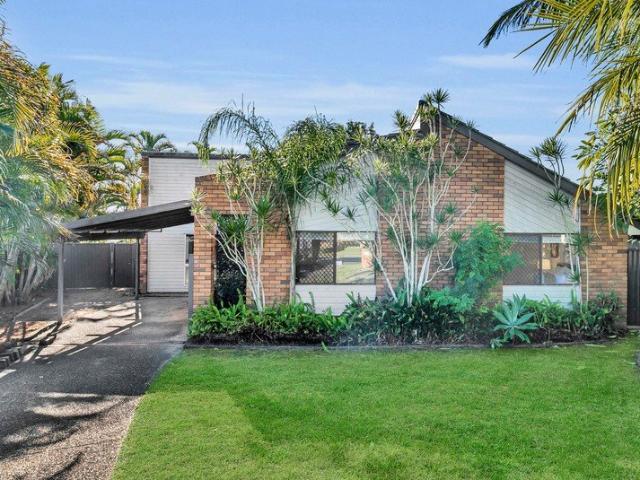 Spacious Family Living on a Private 609m² Block