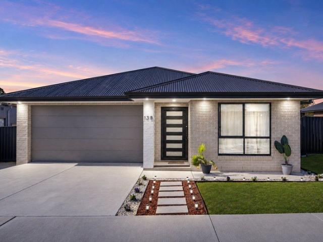Spacious Family Living on a Private 825mÂ² Block!