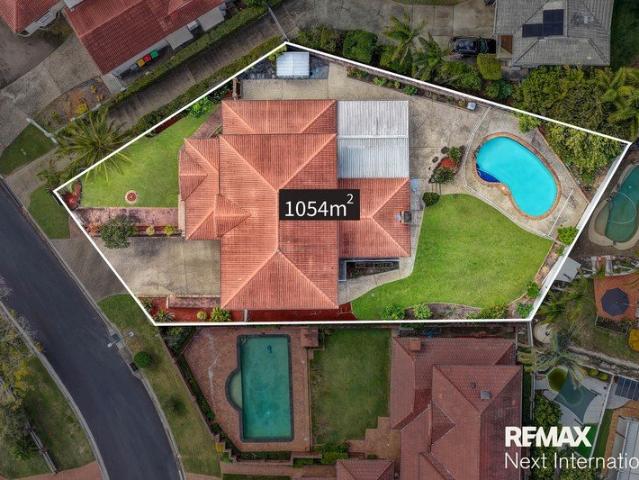 Spacious Family Living on a Rare 1,054m² Block