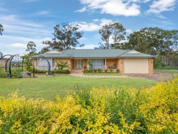 Spacious Family Living on an Expansive 2,312sqm Corner Block