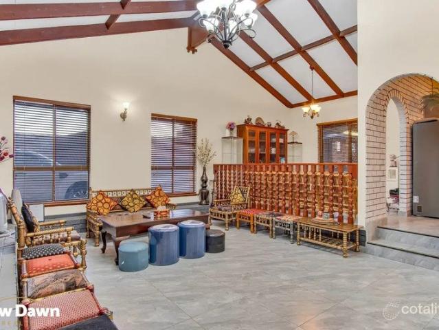 Spacious Family Living on 1,118sqm 5 Banksia Crescent, Wongan Hills