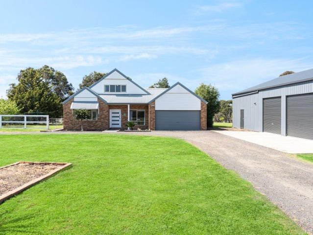 Spacious Family Living on 2.49 Acres