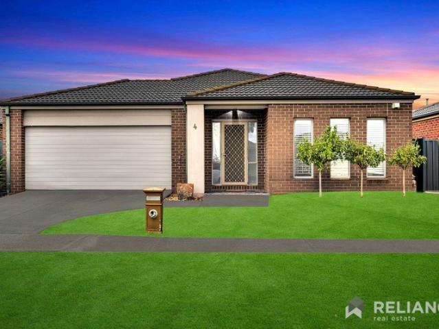 Spacious Family Living on 448m² in a Prime Tarneit Location