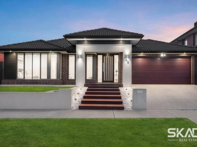 Spacious Family Living on 576m² Approx. 34 Squares of Luxury !