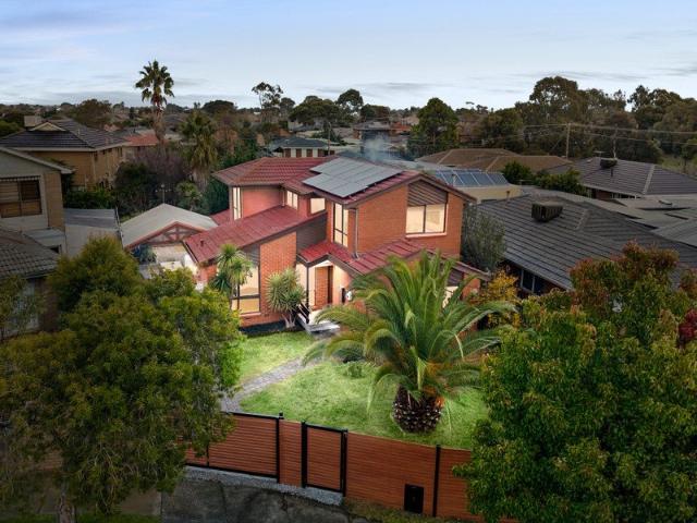 Spacious Family Living on 530m² Approx. in a Prime Altona Bay Pocket