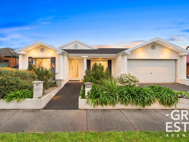 Spacious Family Living on 652m² in a Prime Narre Warren Location!