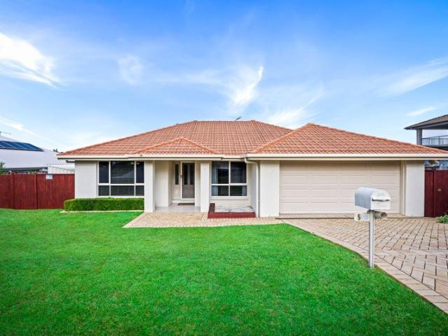 Spacious Family Living on 734m² in a Prime Mango Hill Location