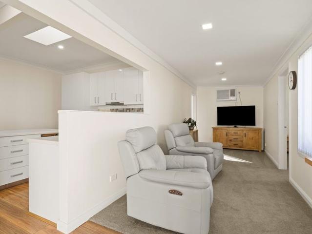 Spacious Family Living Opposite Parkland