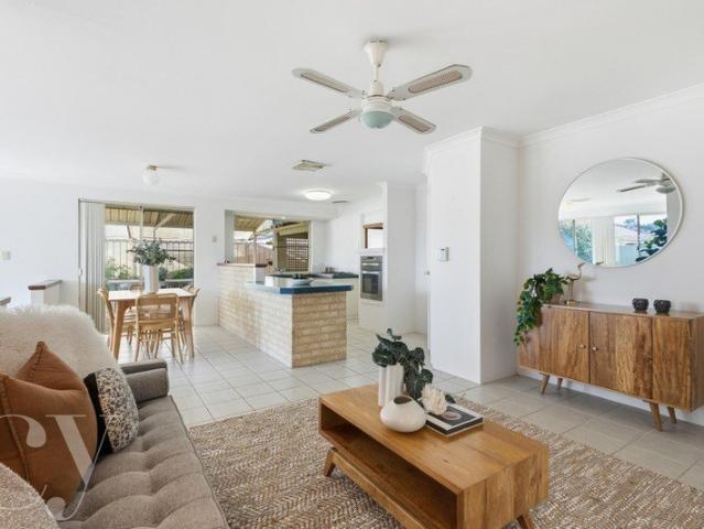 Spacious Family Living Opposite the Park