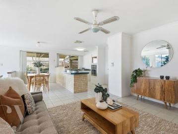 Spacious Family Living Opposite the Park