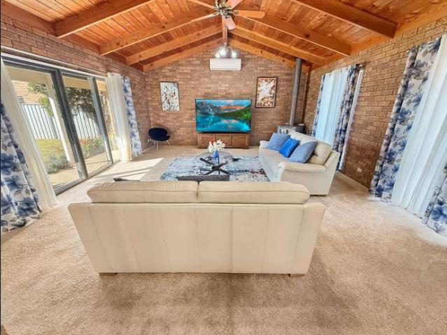 SPACIOUS FAMILY LIVING Available 22/09/2026