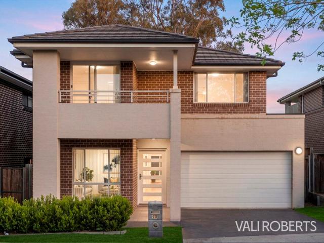 Spacious Family Living Backing Onto The Golf Course