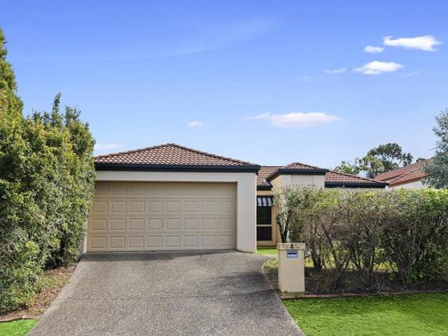 Spacious Family Living Backing onto Parkland
