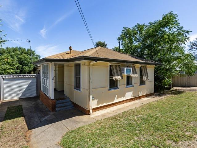 Spacious Family Living Beside Parklands