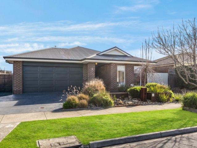 Spacious Family Living Close to Schools and Recreation Facilities