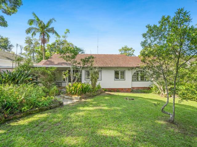 spacious family living expansive backyard!