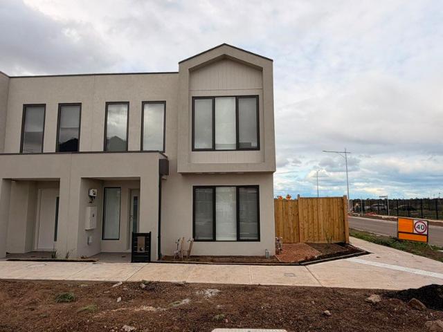 Spacious Family Living in Mambourin